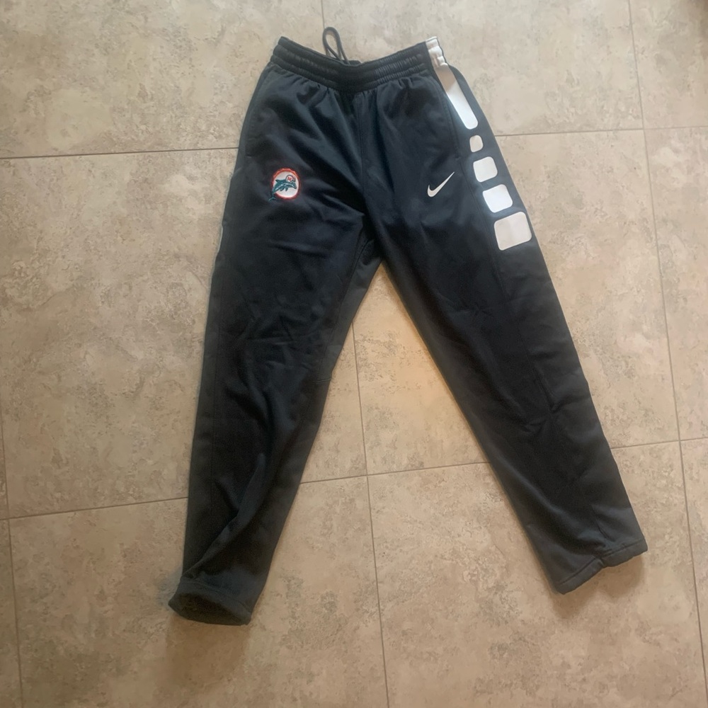 Nike Therma fit pants